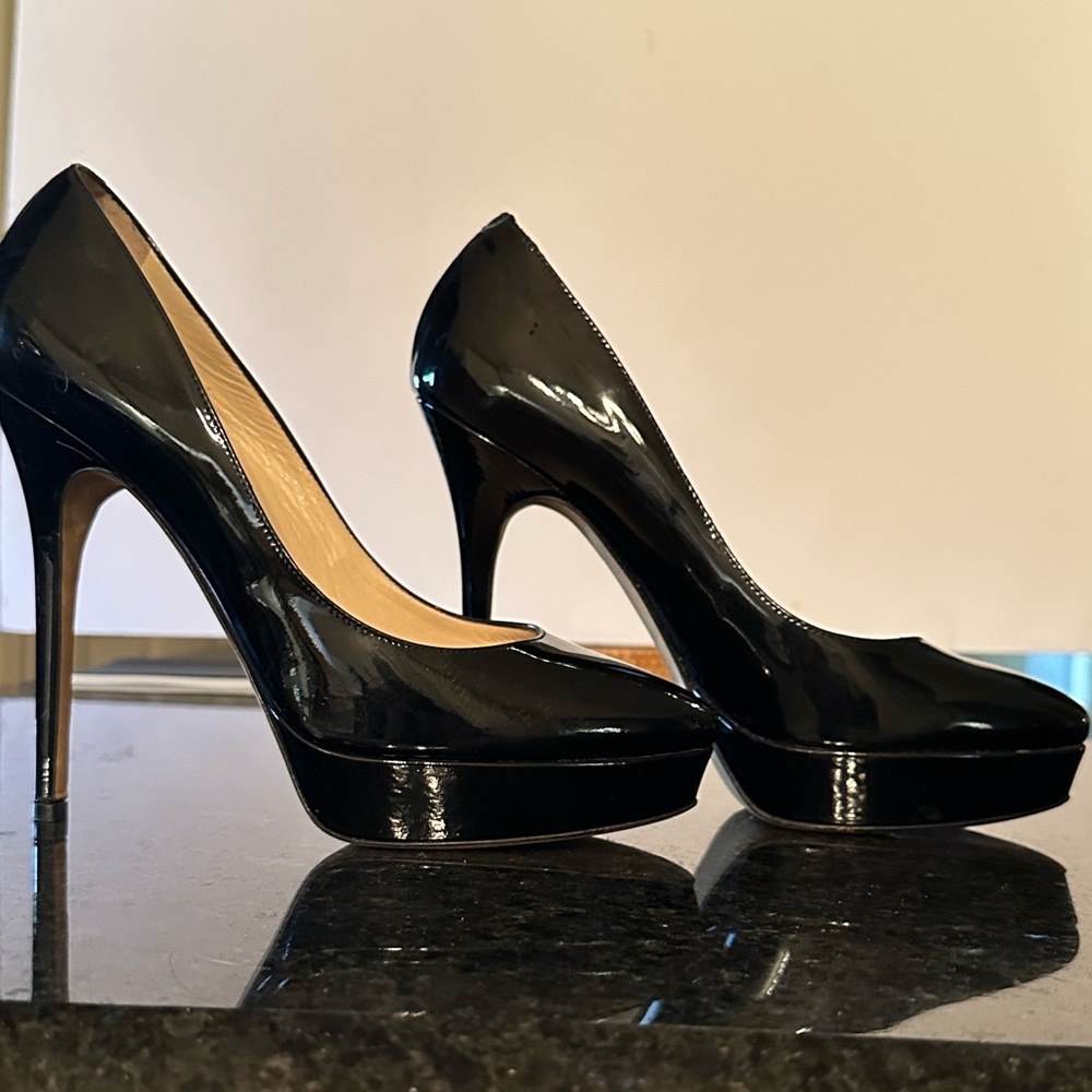 Jimmy Choo Black Patent Leather Platform Pumps Heels Sz 39 US 8-8.5 EUC